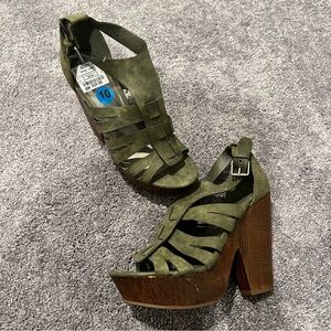 Green Platform Gladiator Sandals with Chunky Heel